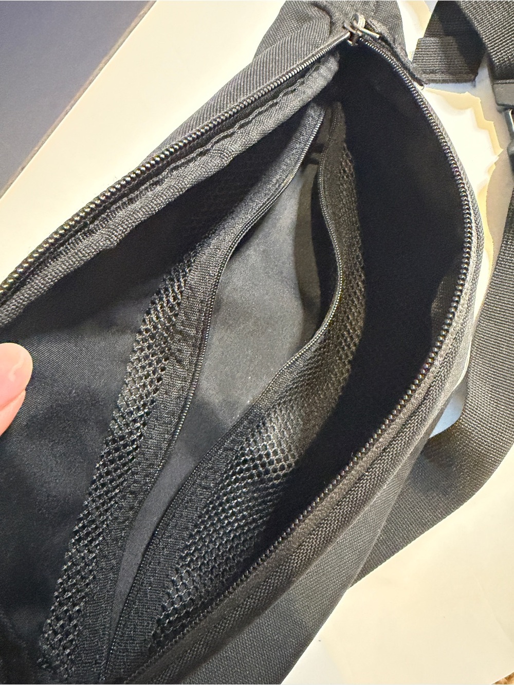 Nike Black Waist Pack with White Swoosh - Picture 4 of 4
